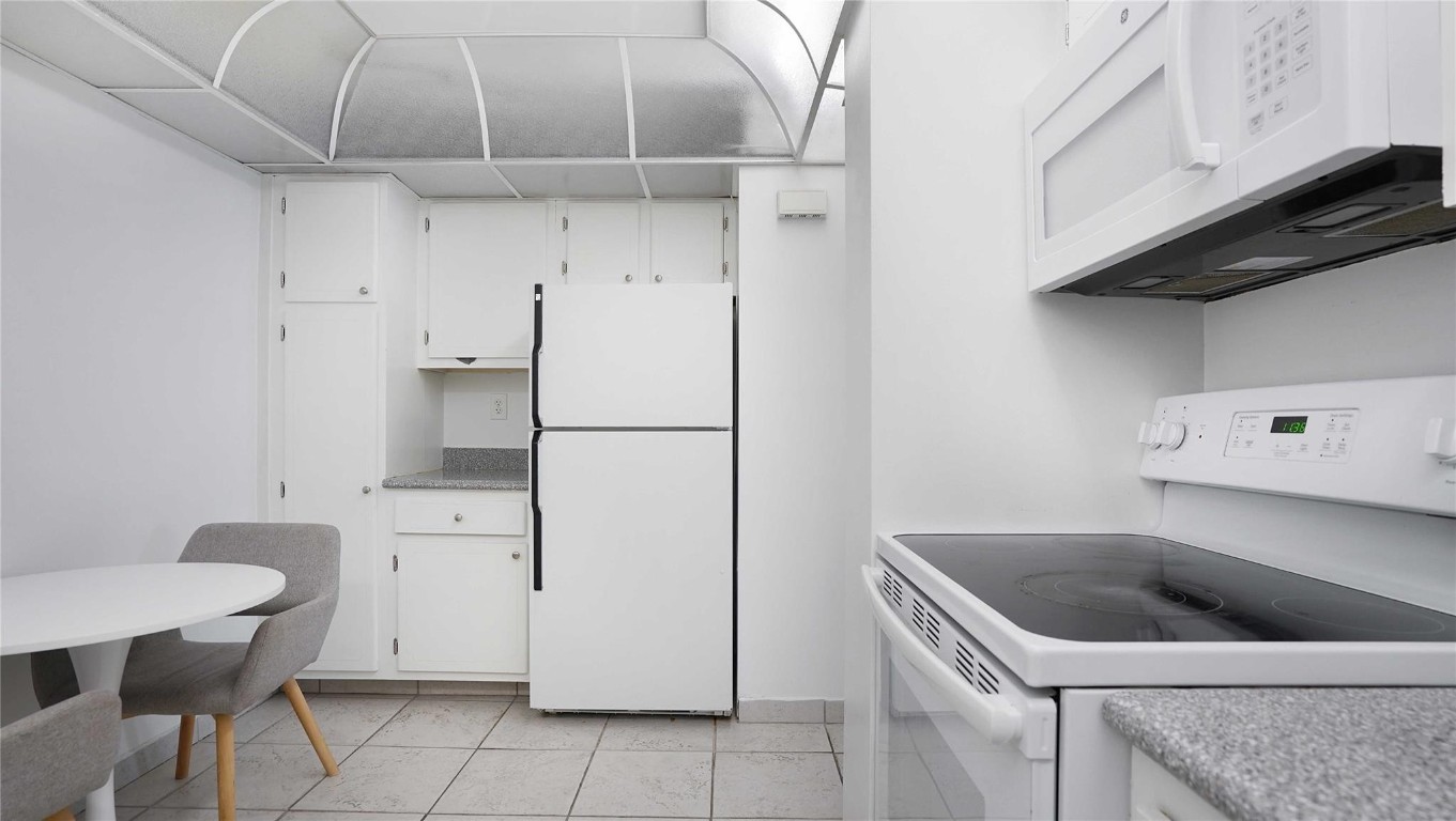 The Commodore - Residential