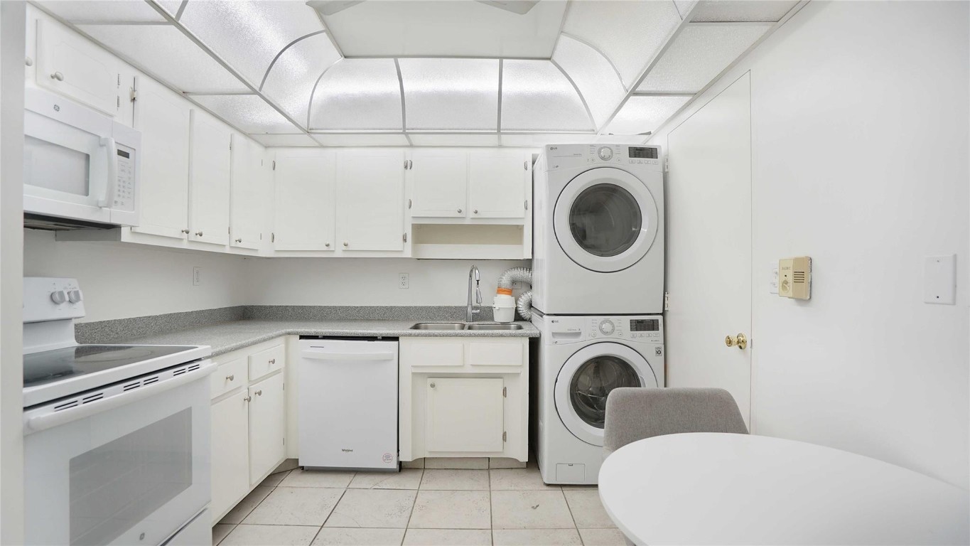 The Commodore - Residential