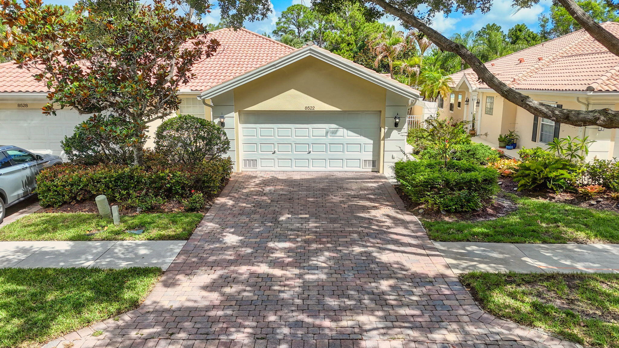 8522 SE Retreat Drive
