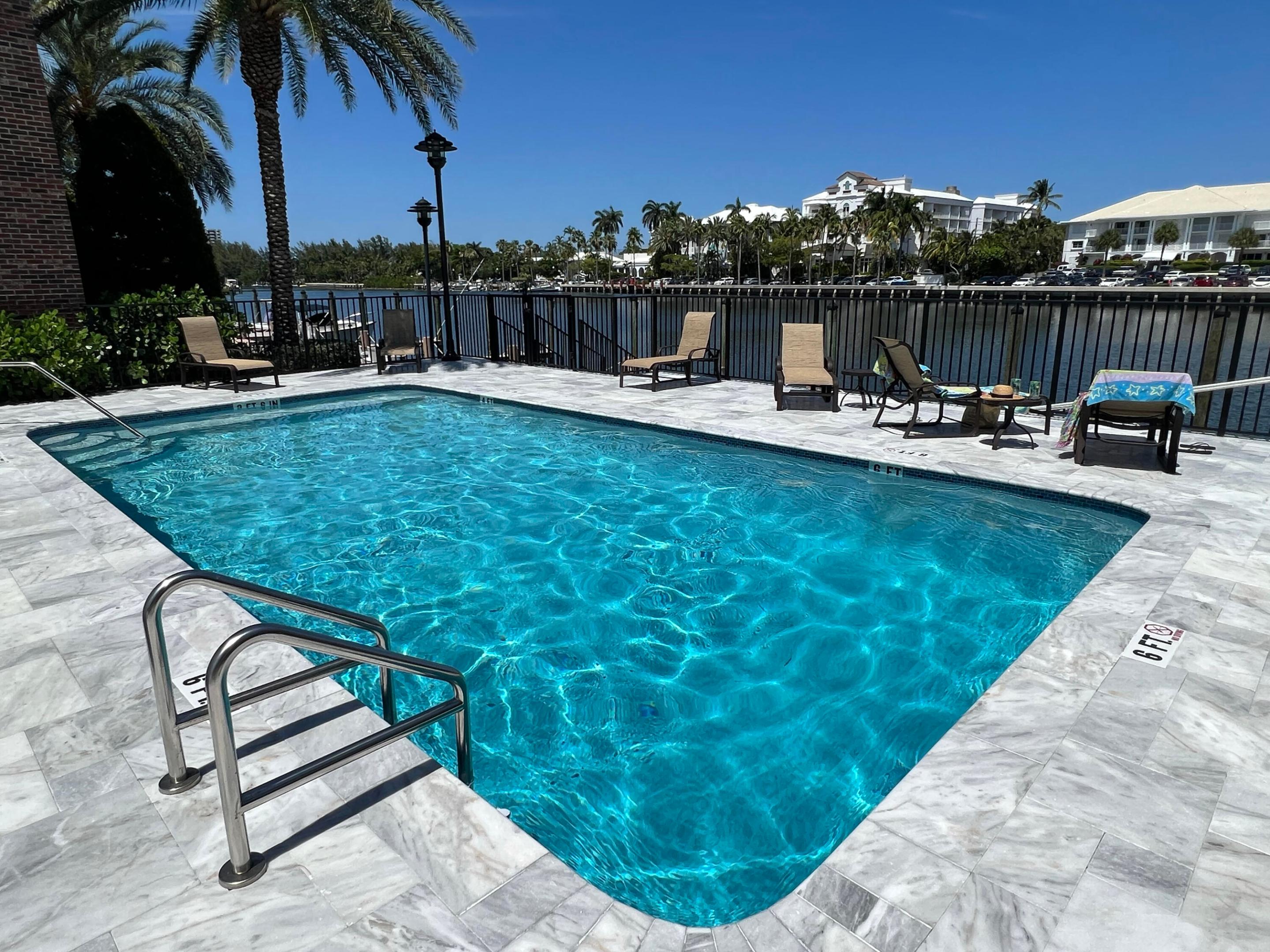 TOWNHOUSES AT HARBOR BEACH - Residential
