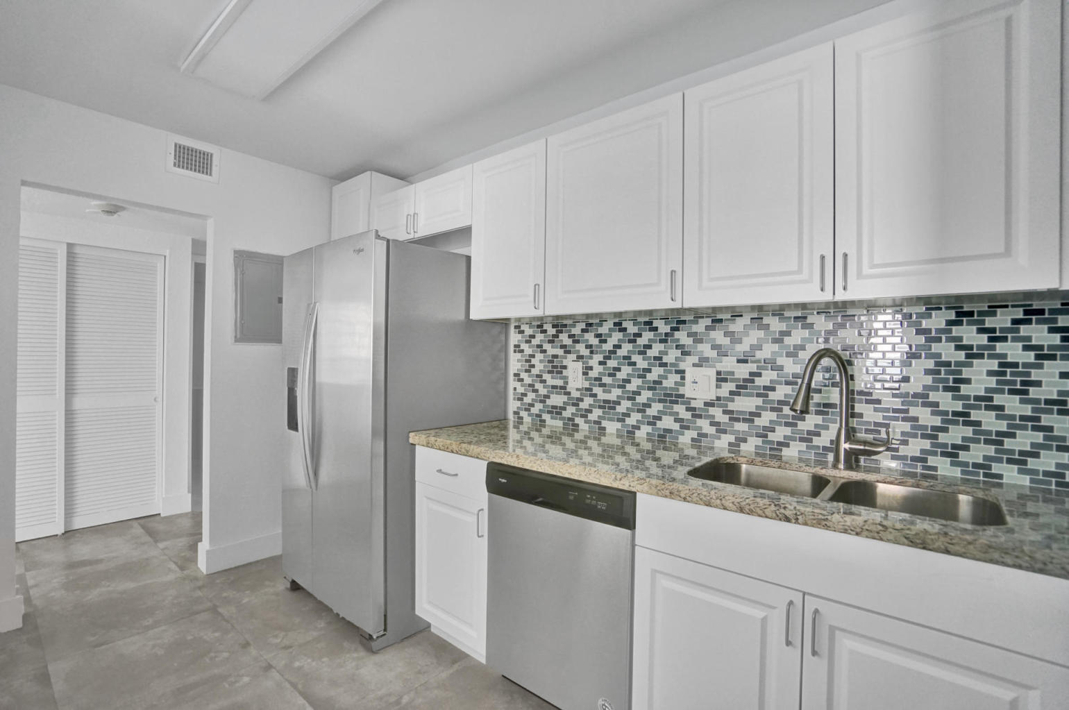 OCEANVIEW BUILDING B CONDO - Residential Lease