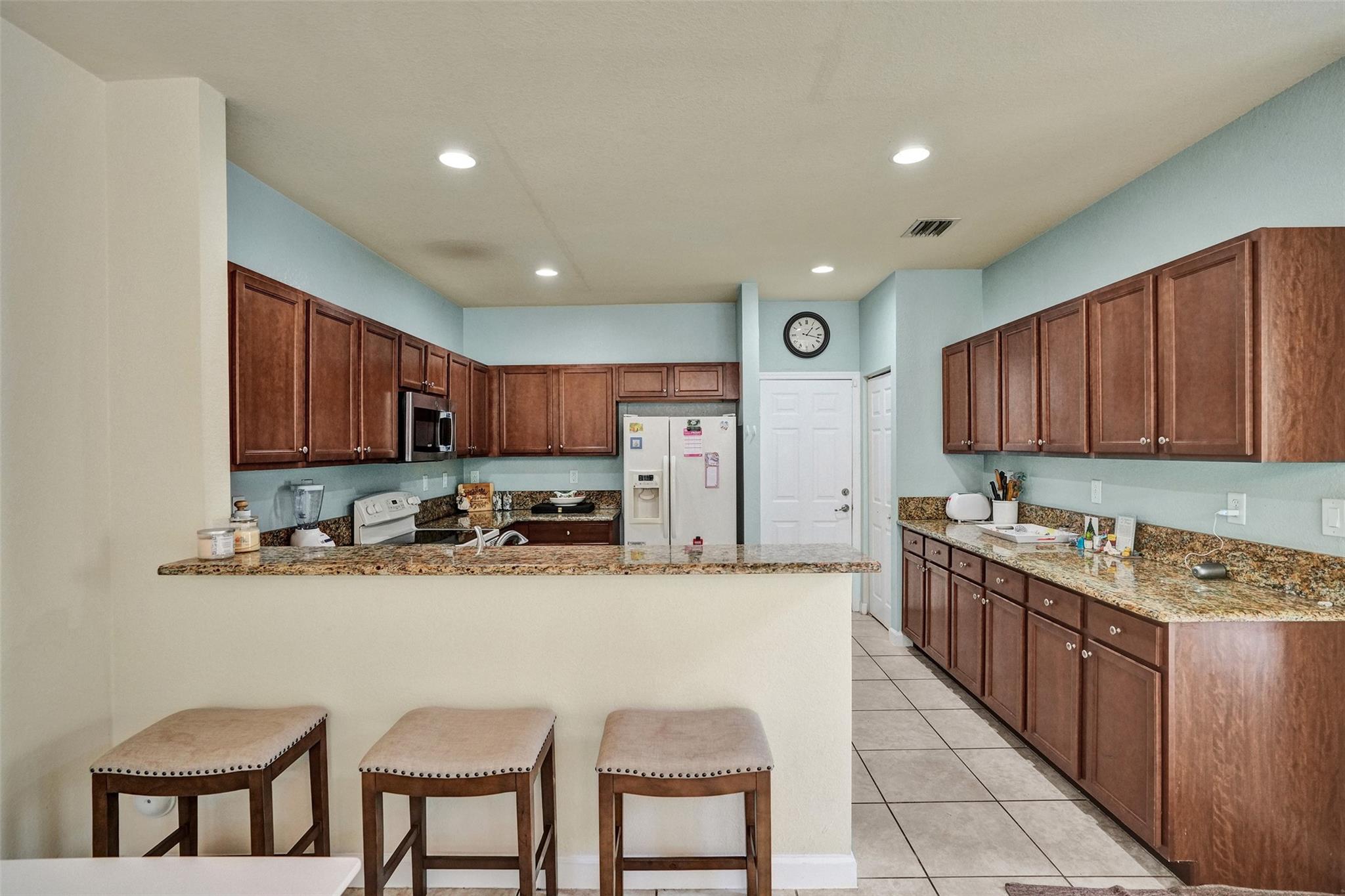 LAKES BY THE BAY FAYE REP - Residential