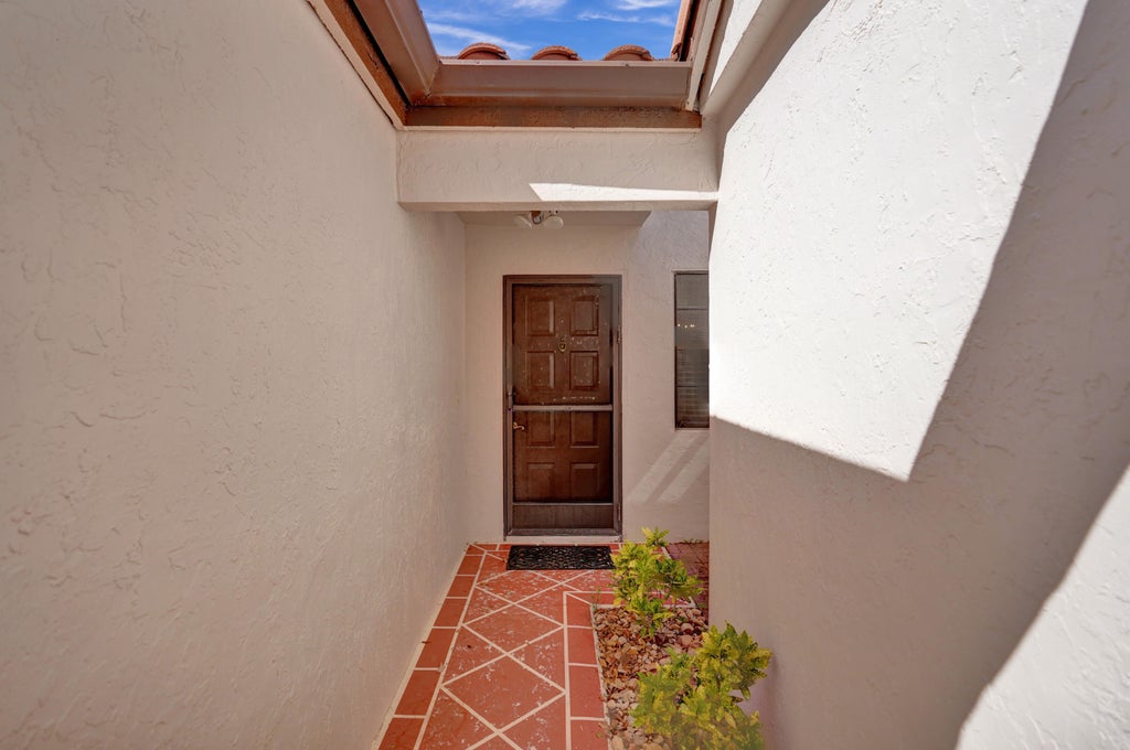 Photo of 6111 Kings Gate Circle #A, Delray Beach, FL 33484 (MLS # R11073194)