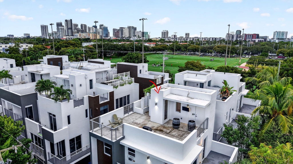 Photo of 714 NE 14TH Avenue #103, Fort Lauderdale, FL 33304 (MLS # B26091827)