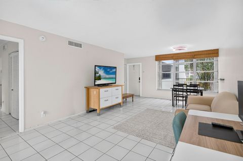 Tiny photo for 6903 Cypress Road #B23, Plantation, FL 33317 (MLS # B26054121)