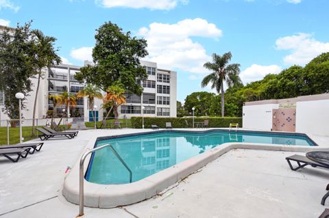 Tiny photo for 6903 Cypress Road #B23, Plantation, FL 33317 (MLS # B26054121)