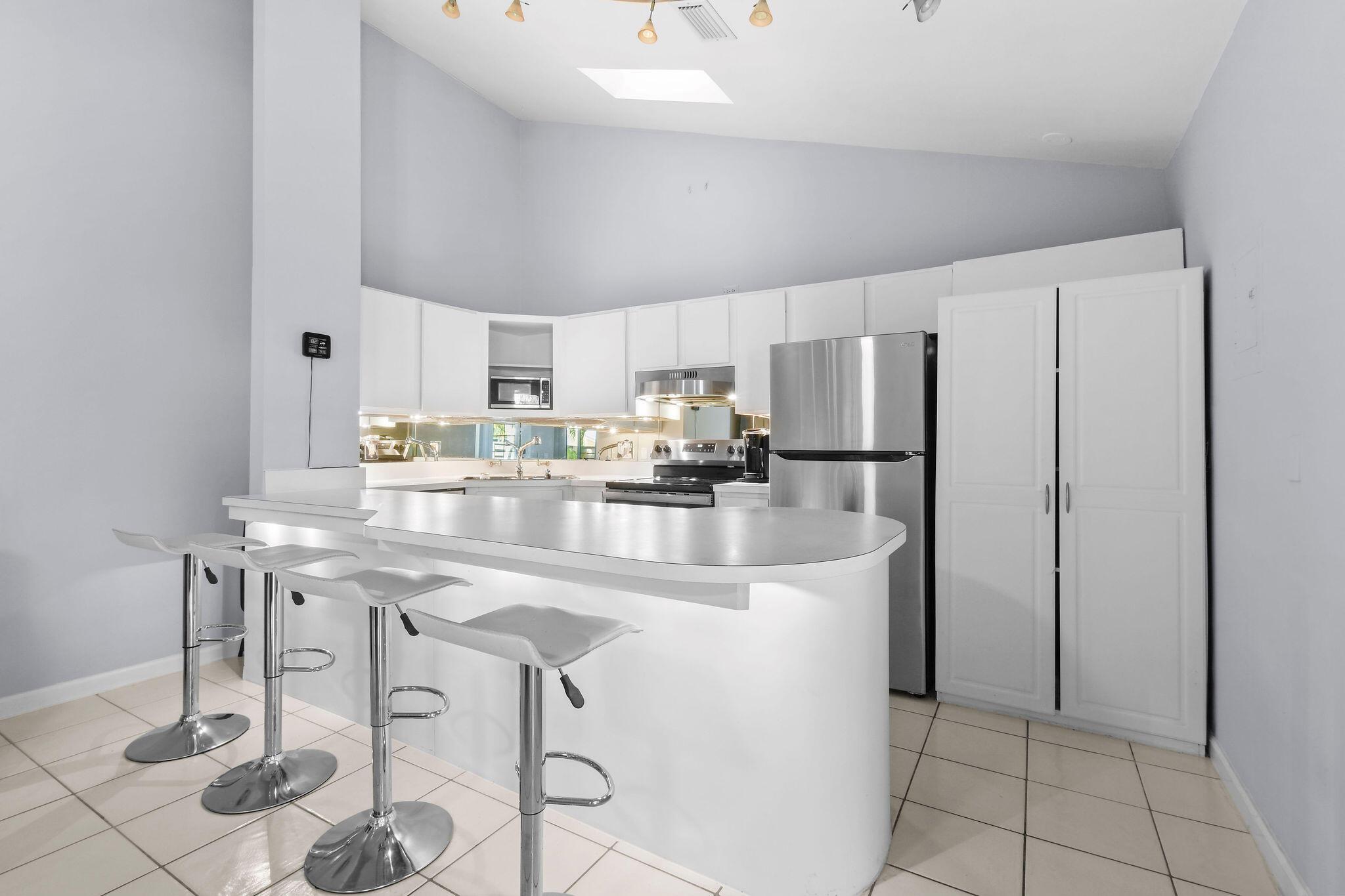 OCEANSIDE TERRACE CONDO - Residential Lease