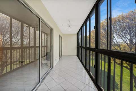 Tiny photo for 7286 Huntington Lane #405, Delray Beach, FL 33446 (MLS # B26019656)