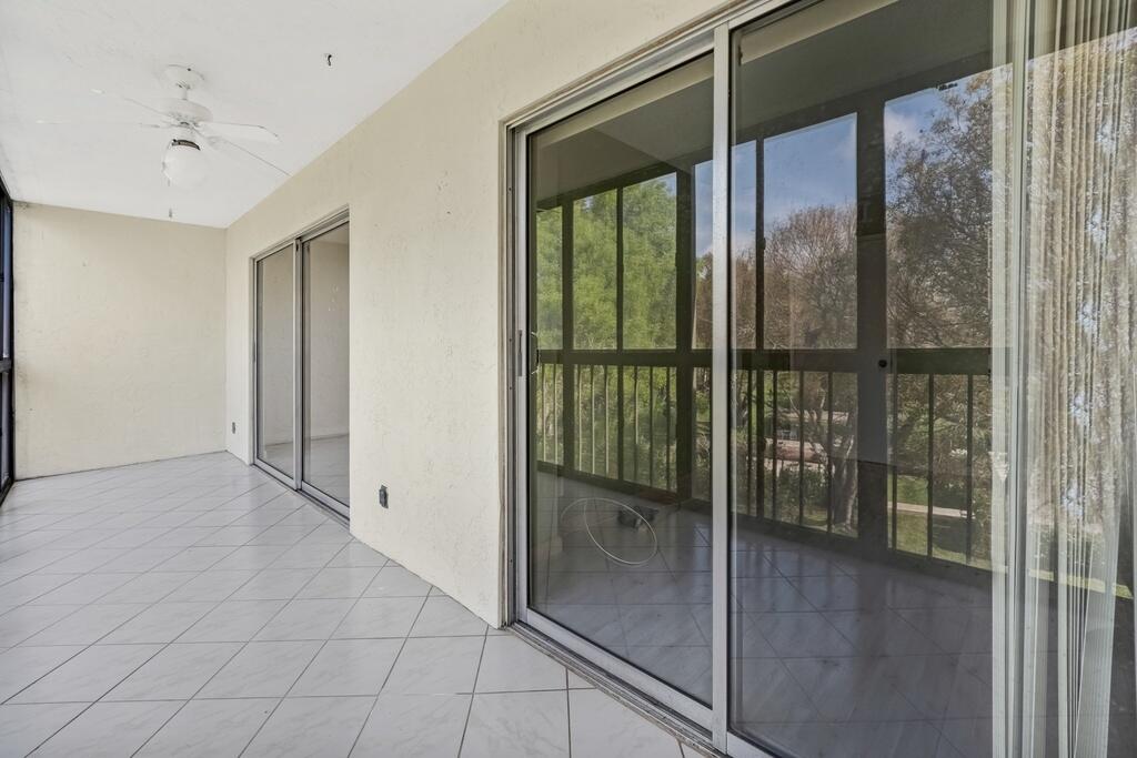 HUNTINGTON LAKES SEC THREE CONDOS - Residential