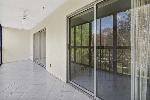 Tiny photo for 7286 Huntington Lane #405, Delray Beach, FL 33446 (MLS # B26019656)