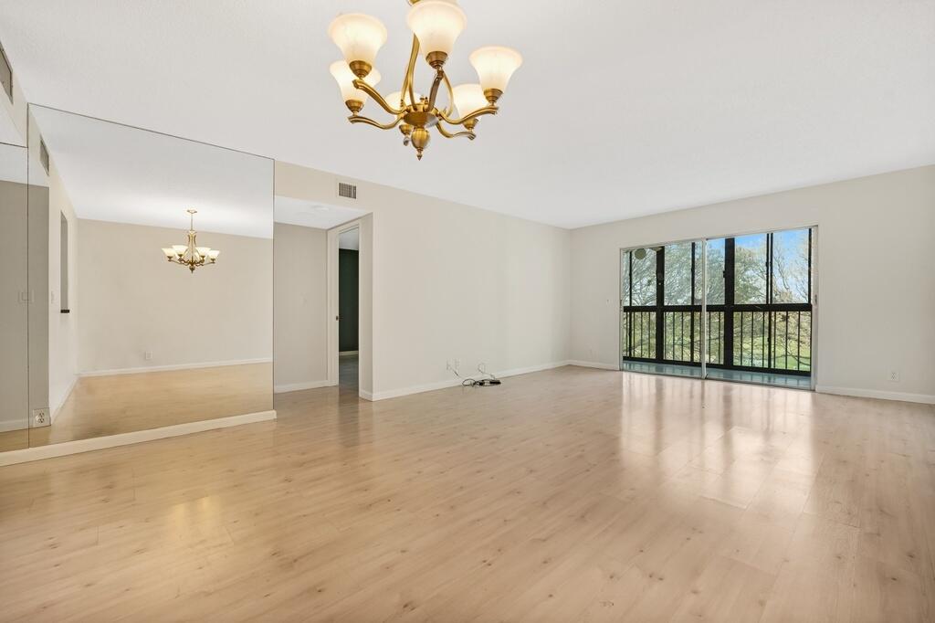 HUNTINGTON LAKES SEC THREE CONDOS - Residential