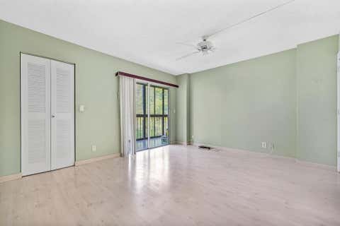 Tiny photo for 7286 Huntington Lane #405, Delray Beach, FL 33446 (MLS # B26019656)