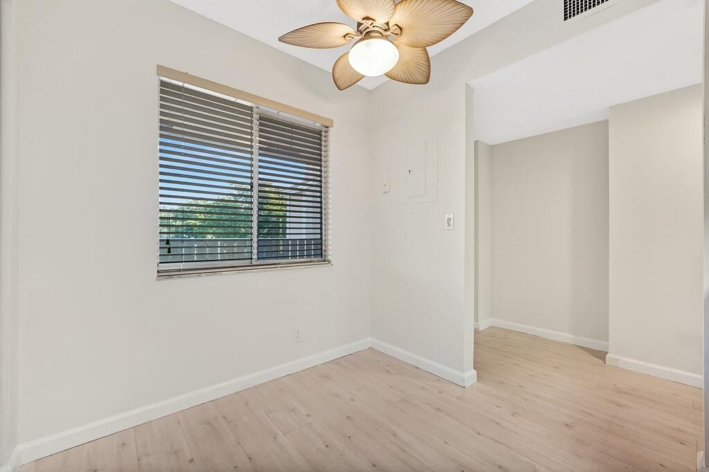 HUNTINGTON LAKES SEC THREE CONDOS - Residential