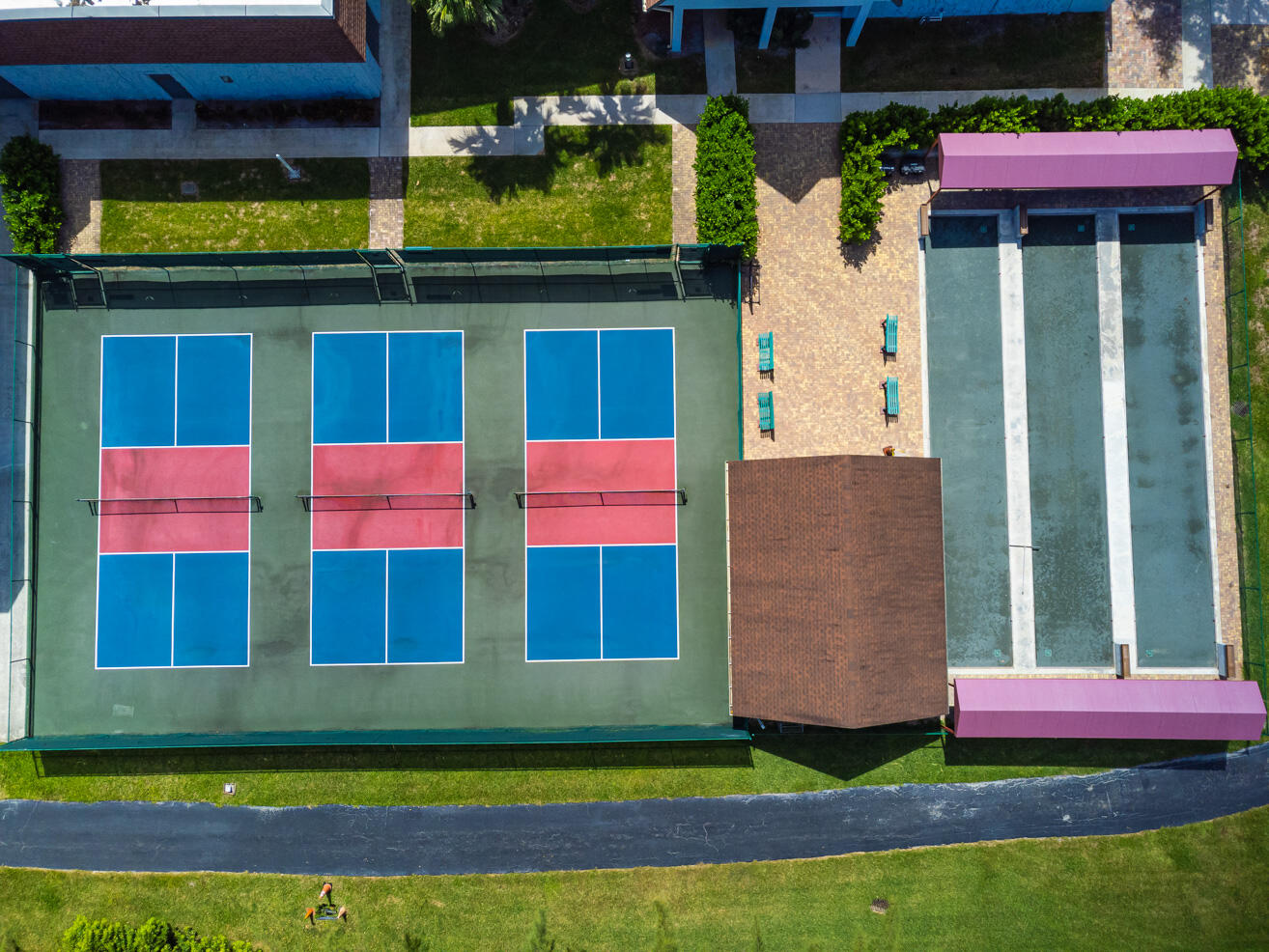 HUNTINGTON LAKES SEC THREE CONDOS - Residential