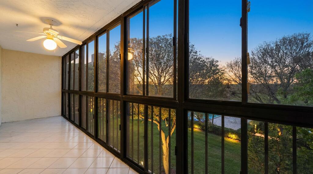 HUNTINGTON LAKES SEC THREE CONDOS - Residential