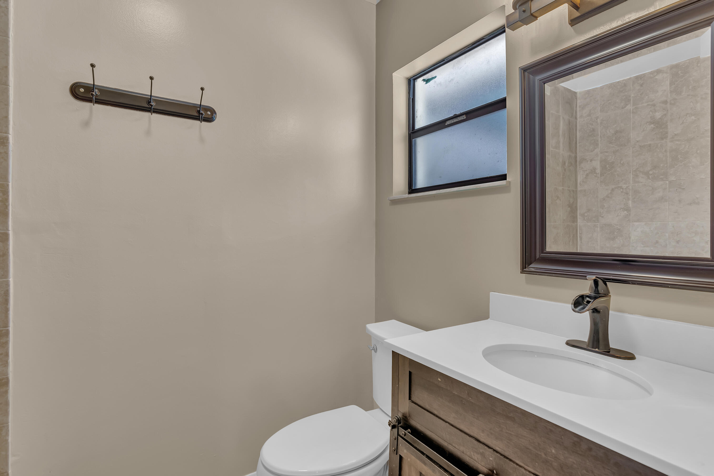 INDIAN RIVER ESTATES UNIT 9 - Residential Lease