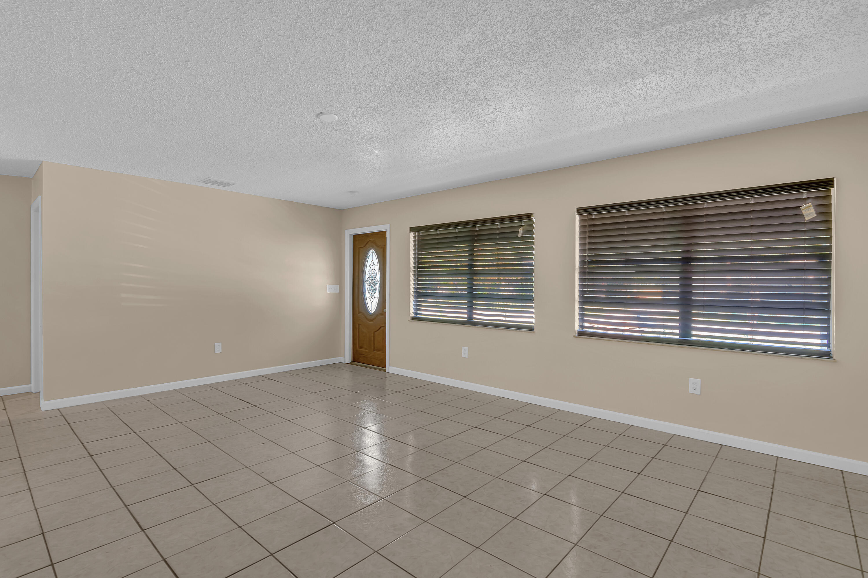 INDIAN RIVER ESTATES UNIT 9 - Residential Lease