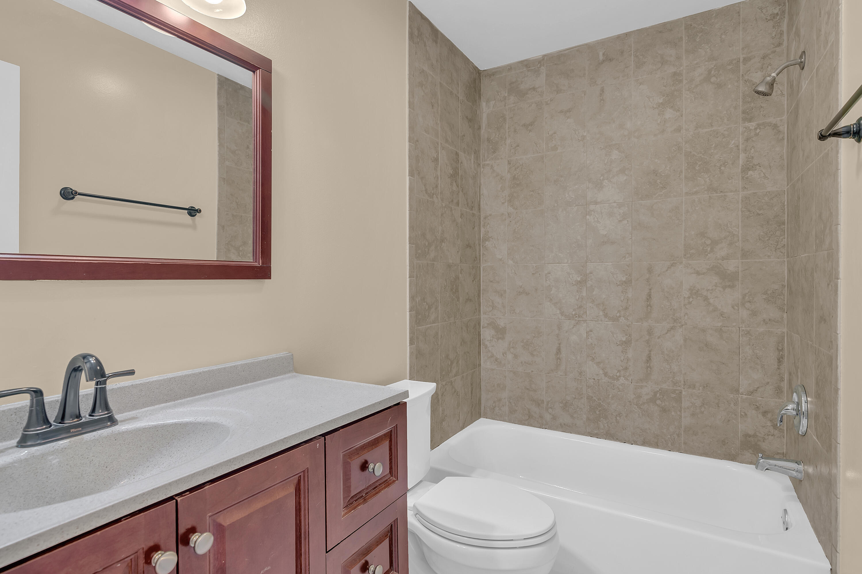 INDIAN RIVER ESTATES UNIT 9 - Residential Lease