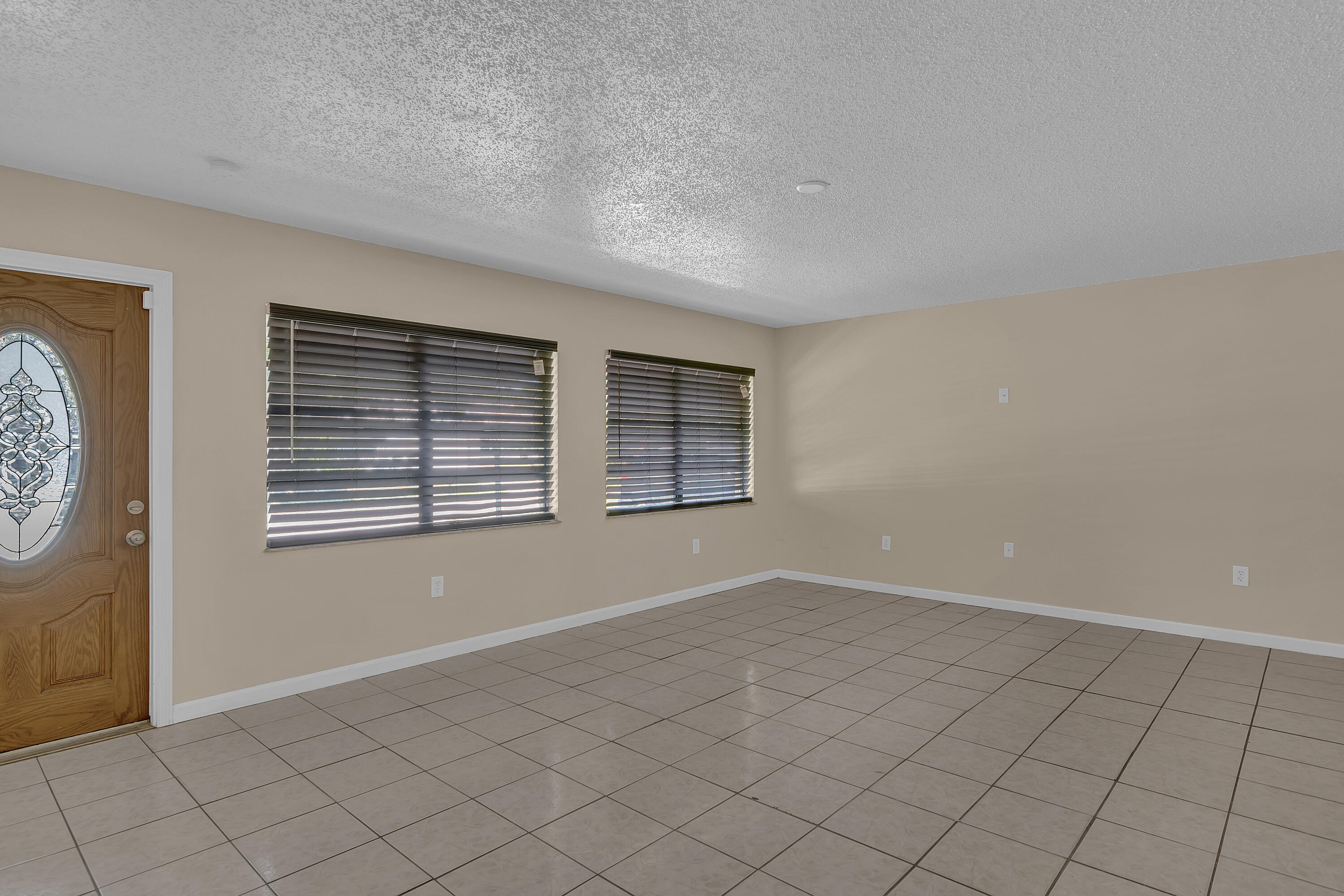 INDIAN RIVER ESTATES UNIT 9 - Residential Lease