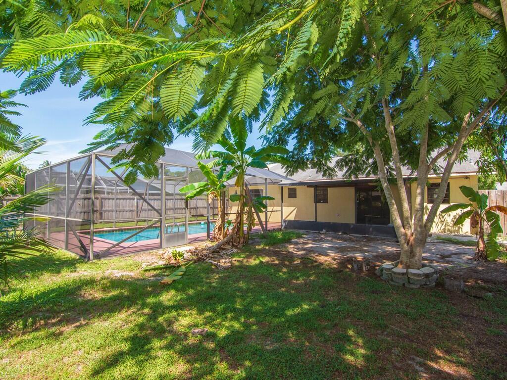 INDIAN RIVER ESTATES UNIT 9 - Residential Lease