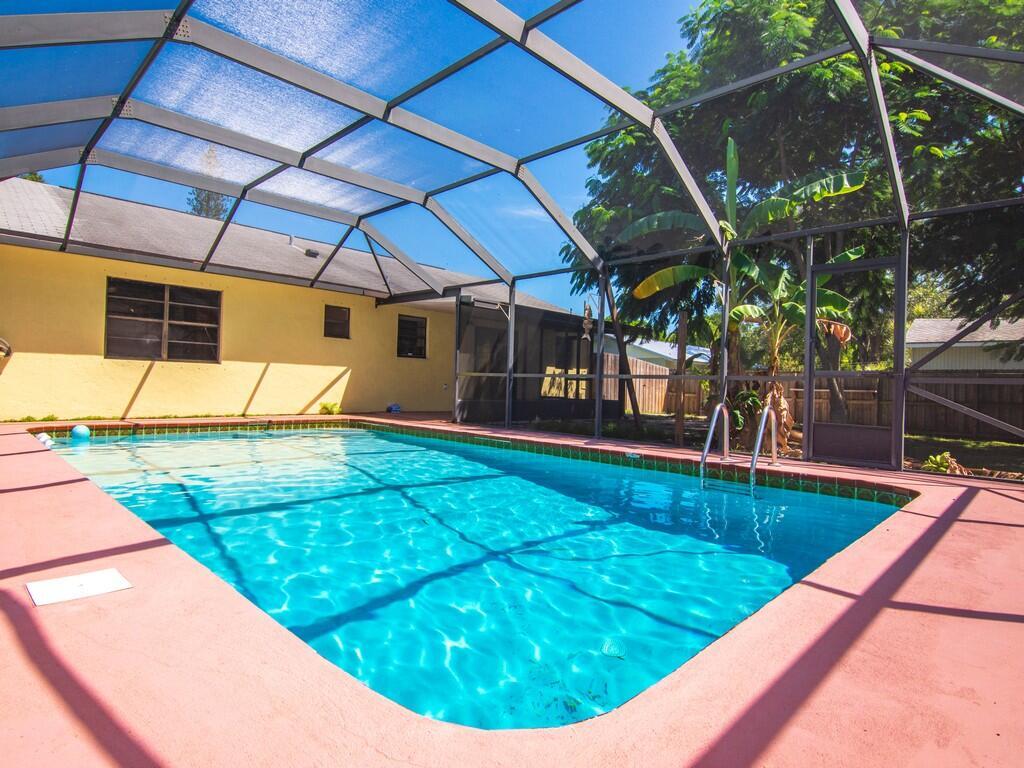 INDIAN RIVER ESTATES UNIT 9 - Residential Lease