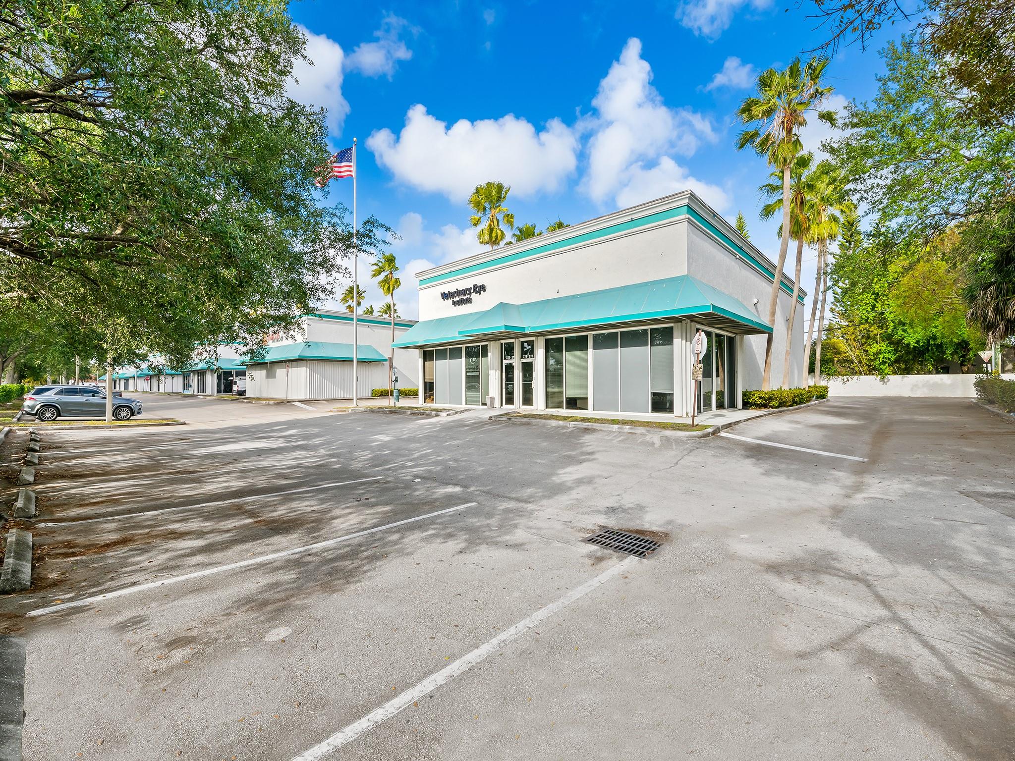 372-378 S Powerline Rd