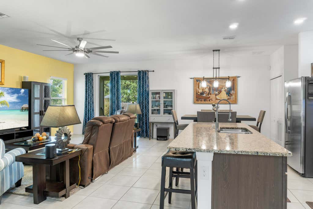 Photo of 109 SW Duval Avenue, Port Saint Lucie, FL 34983 (MLS # R11039248)