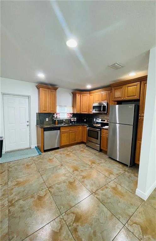TAMARAC LAKES - Residential