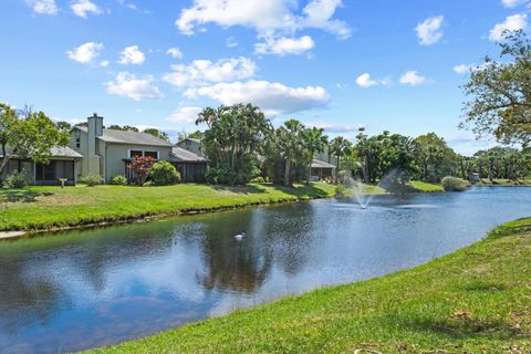 912 NE Sandalwood Place Jensen Beach FL 34957