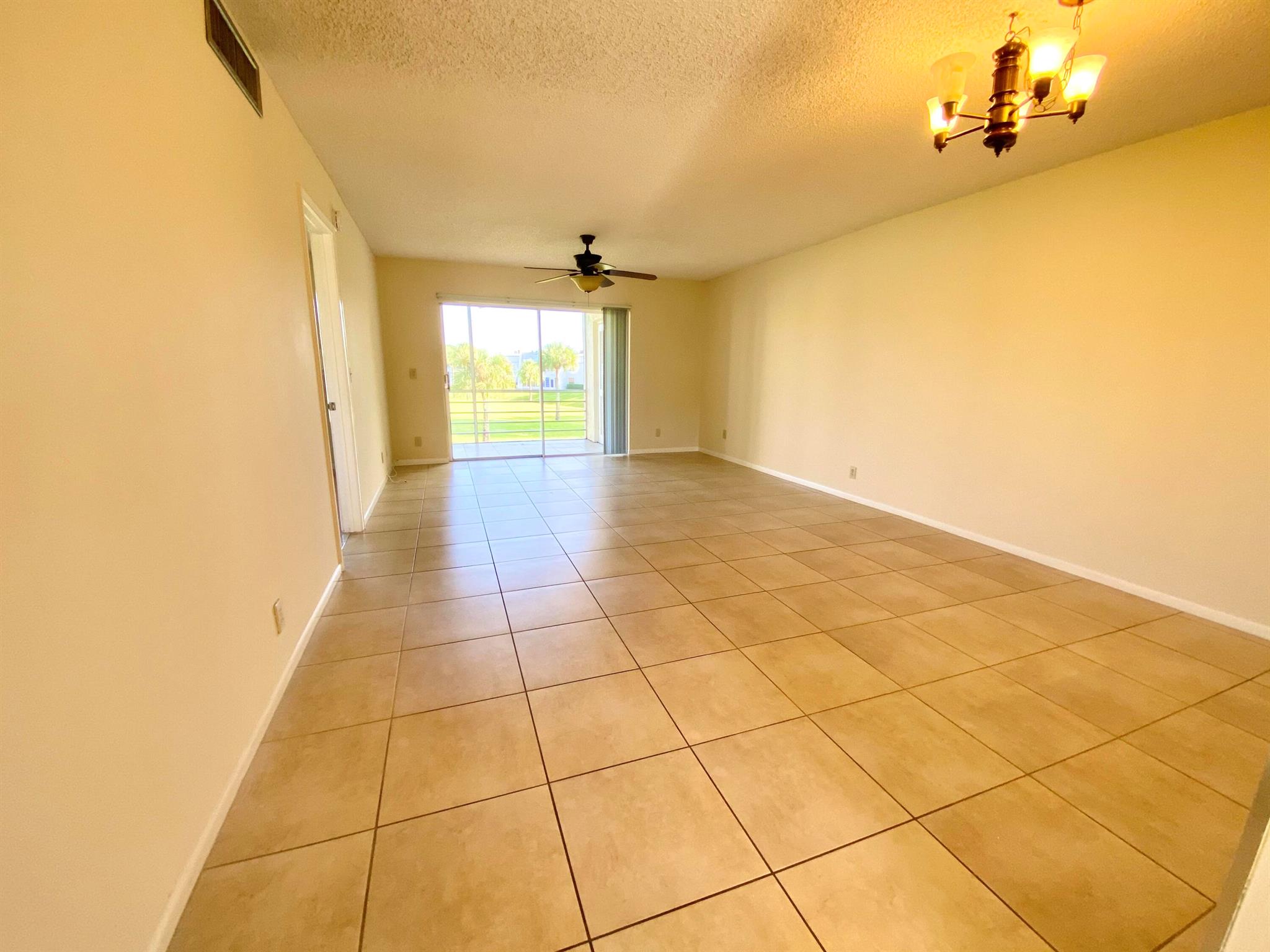 2828 Casita Way 202