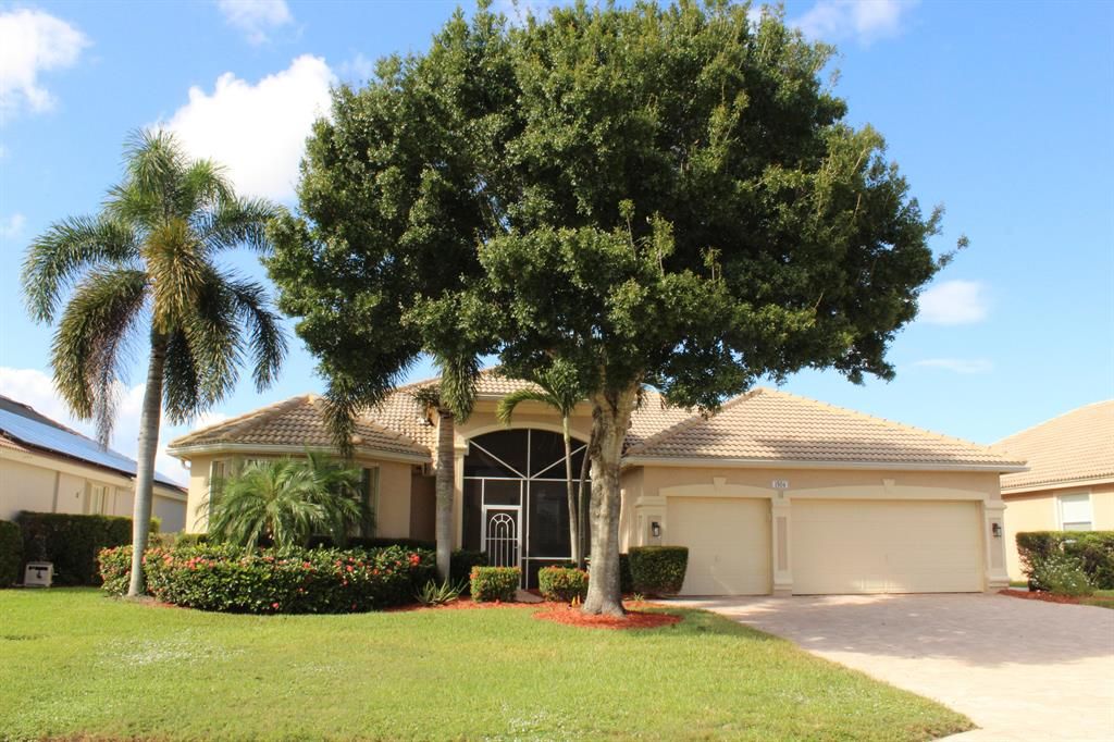 Photo of 1504 SE Legacy Cove Circle, Stuart, FL 34997 (MLS # R10751440)