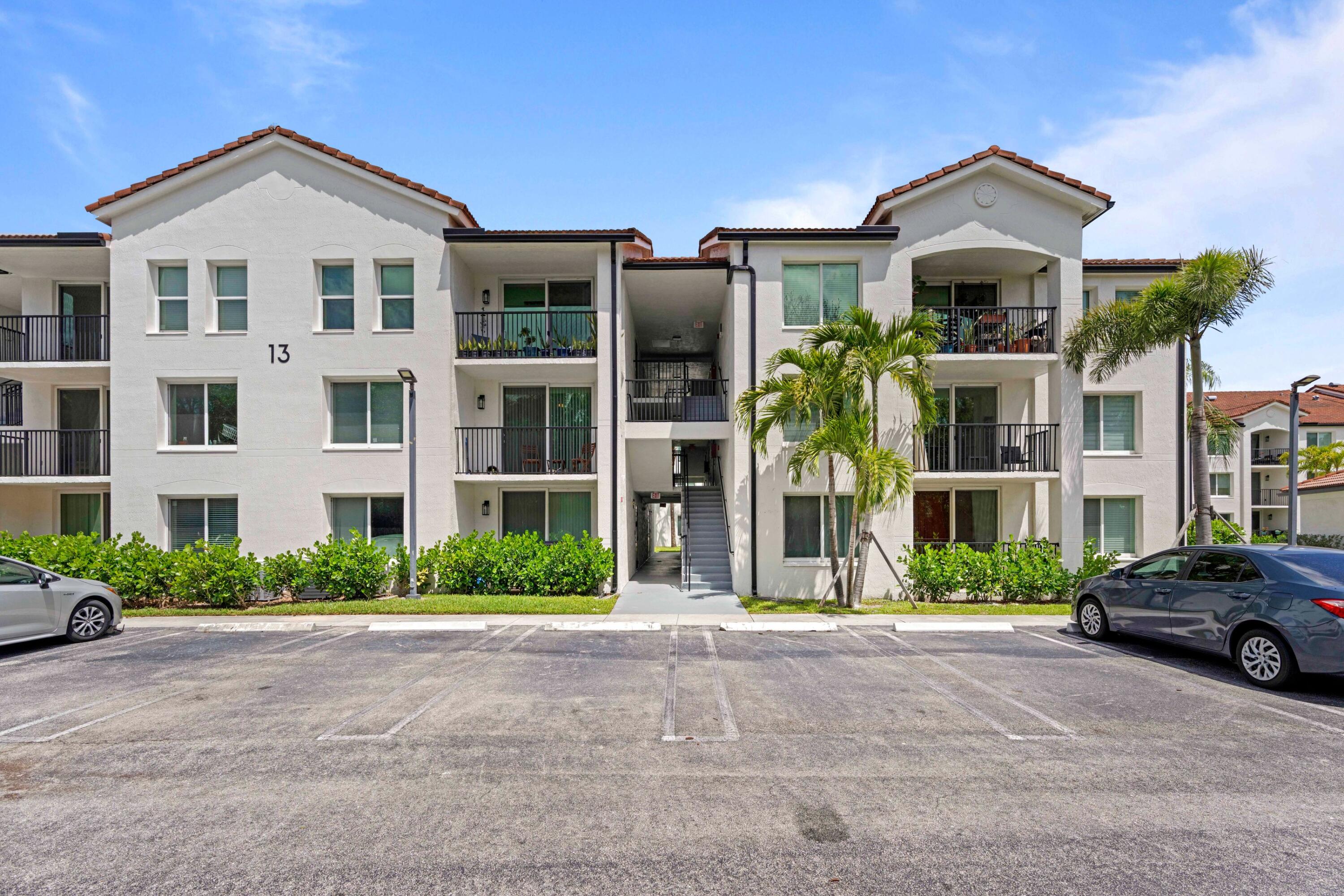 VILLA DEL SOL CONDO - Residential