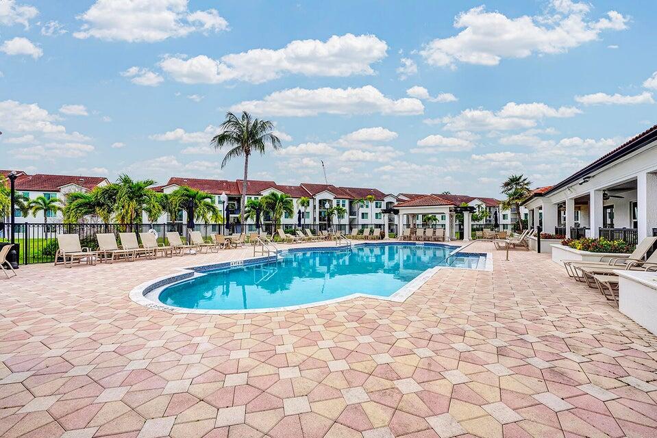 VILLA DEL SOL CONDO - Residential