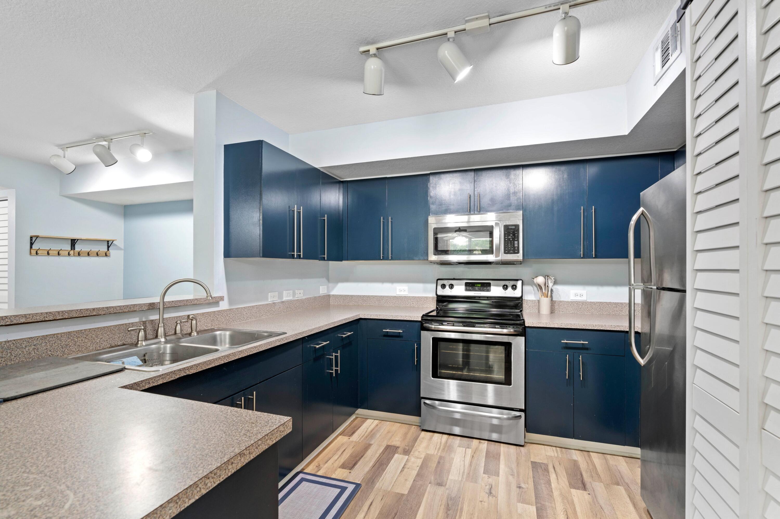 VILLA DEL SOL CONDO - Residential