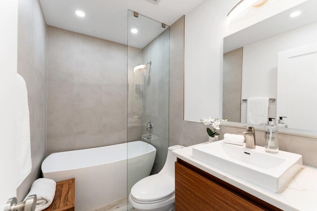 THE MARITIMES CONDO - Residential Lease