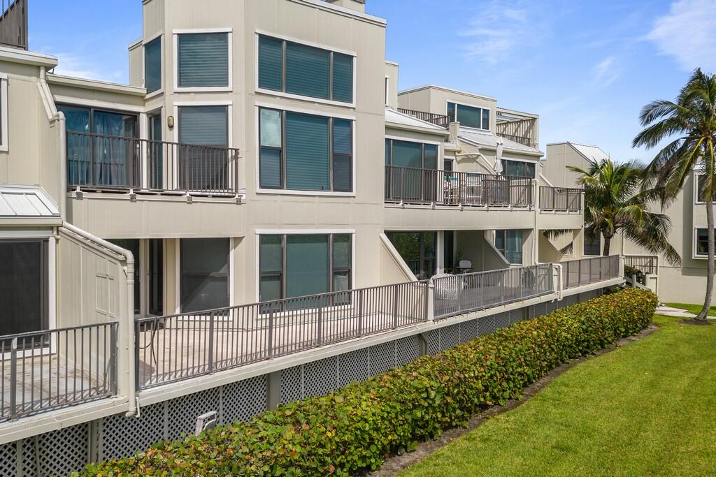 THE MARITIMES CONDO - Residential Lease