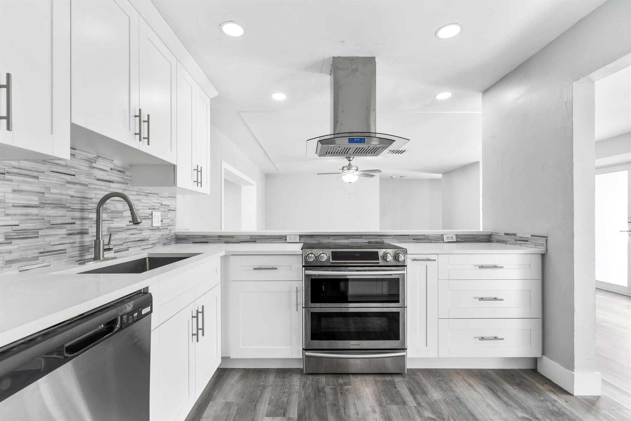 ORIOLE-MARGATE SEC 4 - Residential