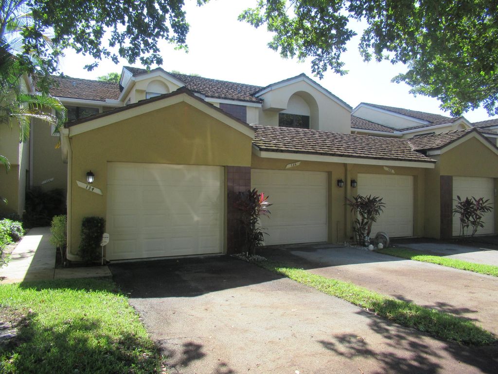 Photo of 134 NW 98th Terrace, Plantation, FL 33324 (MLS # B26021036)