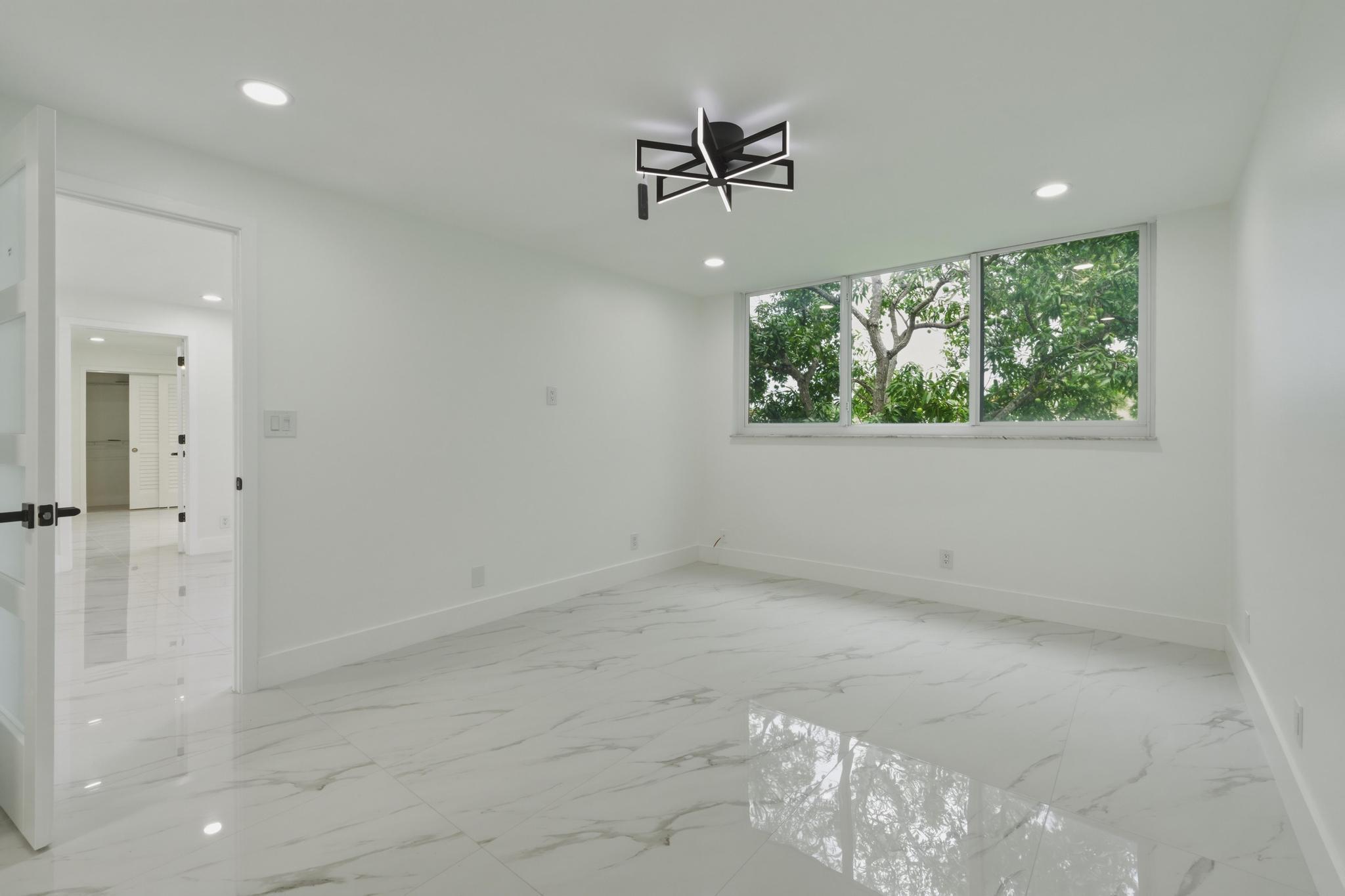 8970 S Hollybrook Boulevard 205