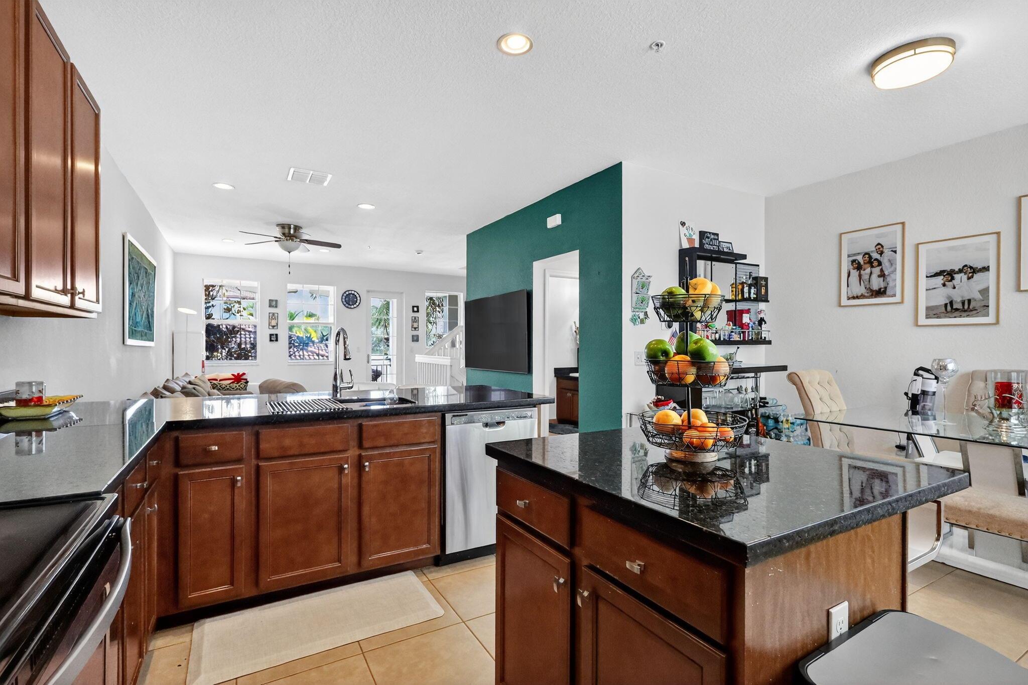 MIRAMAR RESIDENTIAL PLAT - Residential Lease