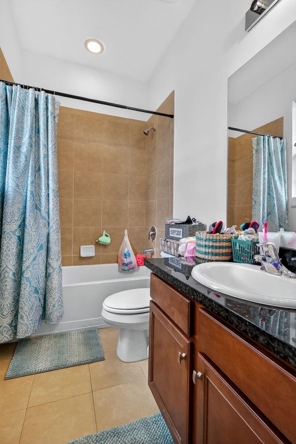 MIRAMAR RESIDENTIAL PLAT - Residential Lease