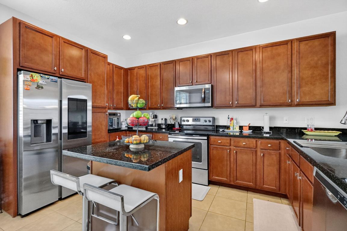 MIRAMAR RESIDENTIAL PLAT - Residential Lease