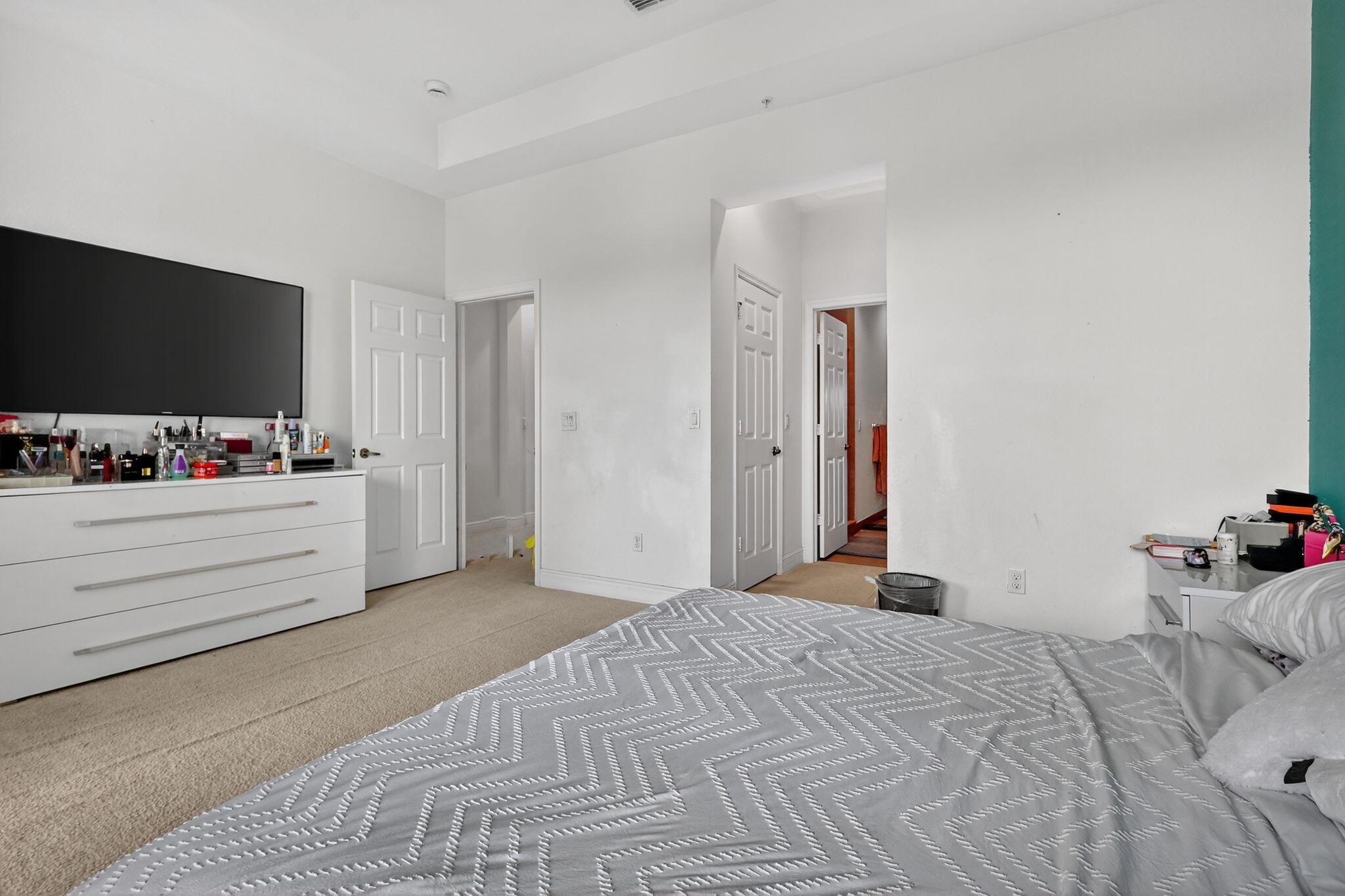 MIRAMAR RESIDENTIAL PLAT - Residential Lease