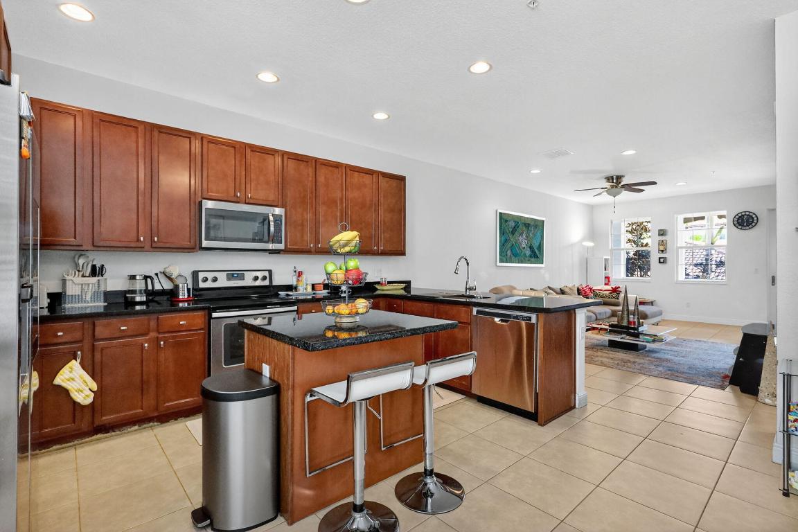 MIRAMAR RESIDENTIAL PLAT - Residential Lease