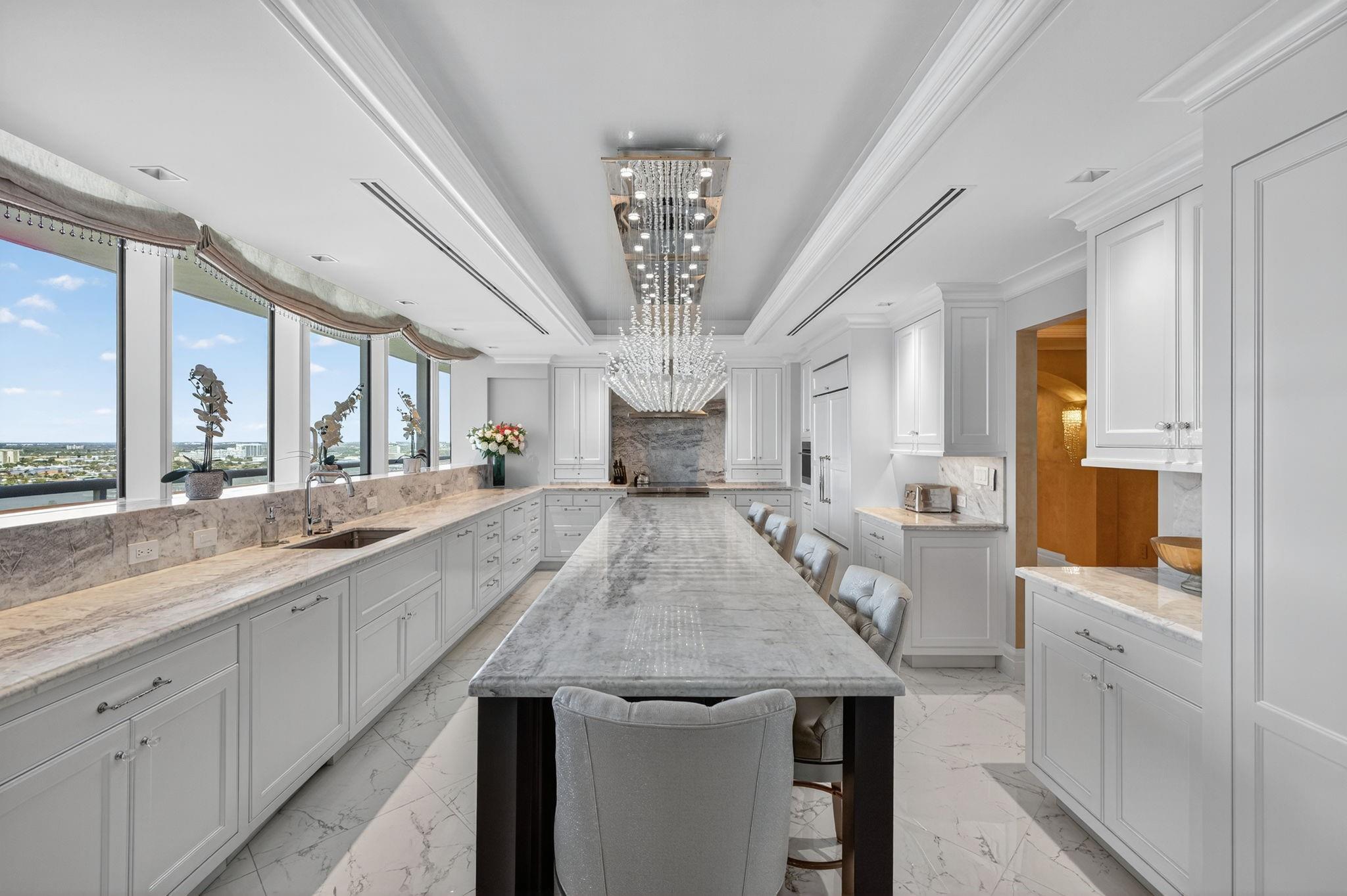 Ritz Carlton - Residential