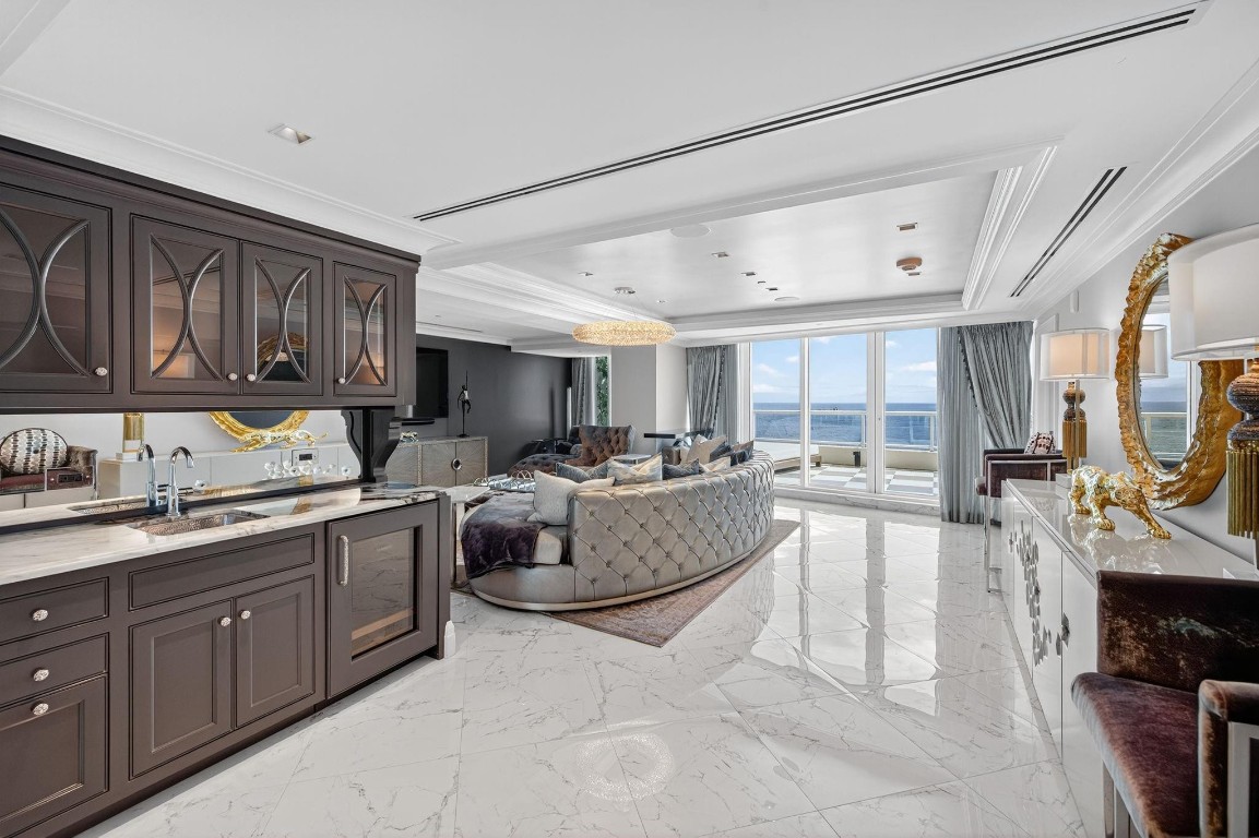 Ritz Carlton - Residential