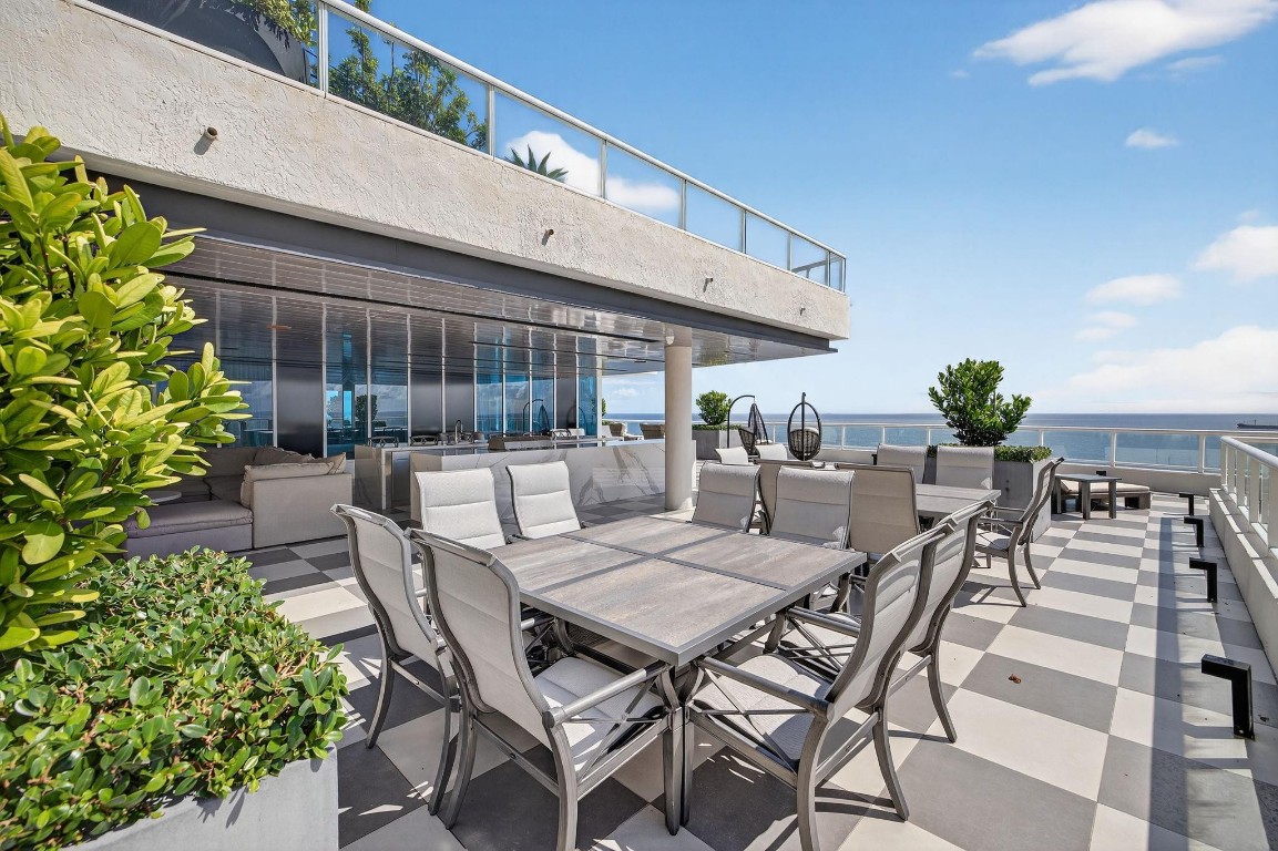 1 N Fort Lauderdale Beach Boulevard 2203