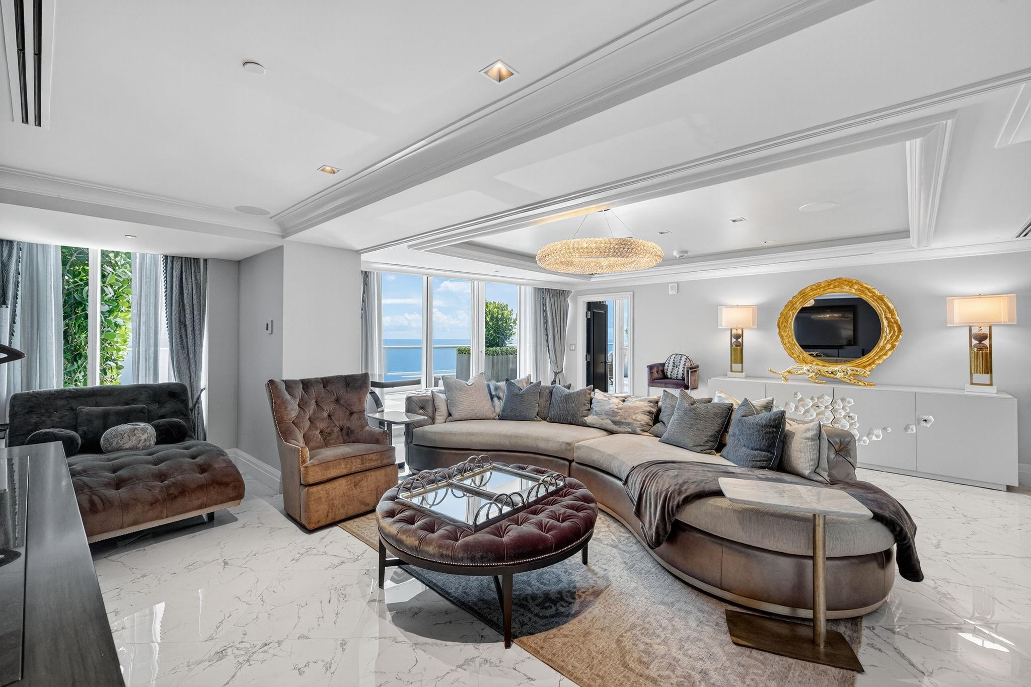 Ritz Carlton - Residential