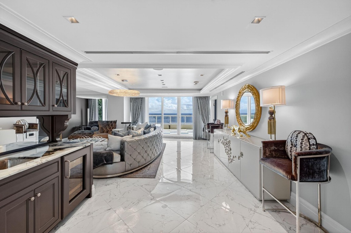 Ritz Carlton - Residential