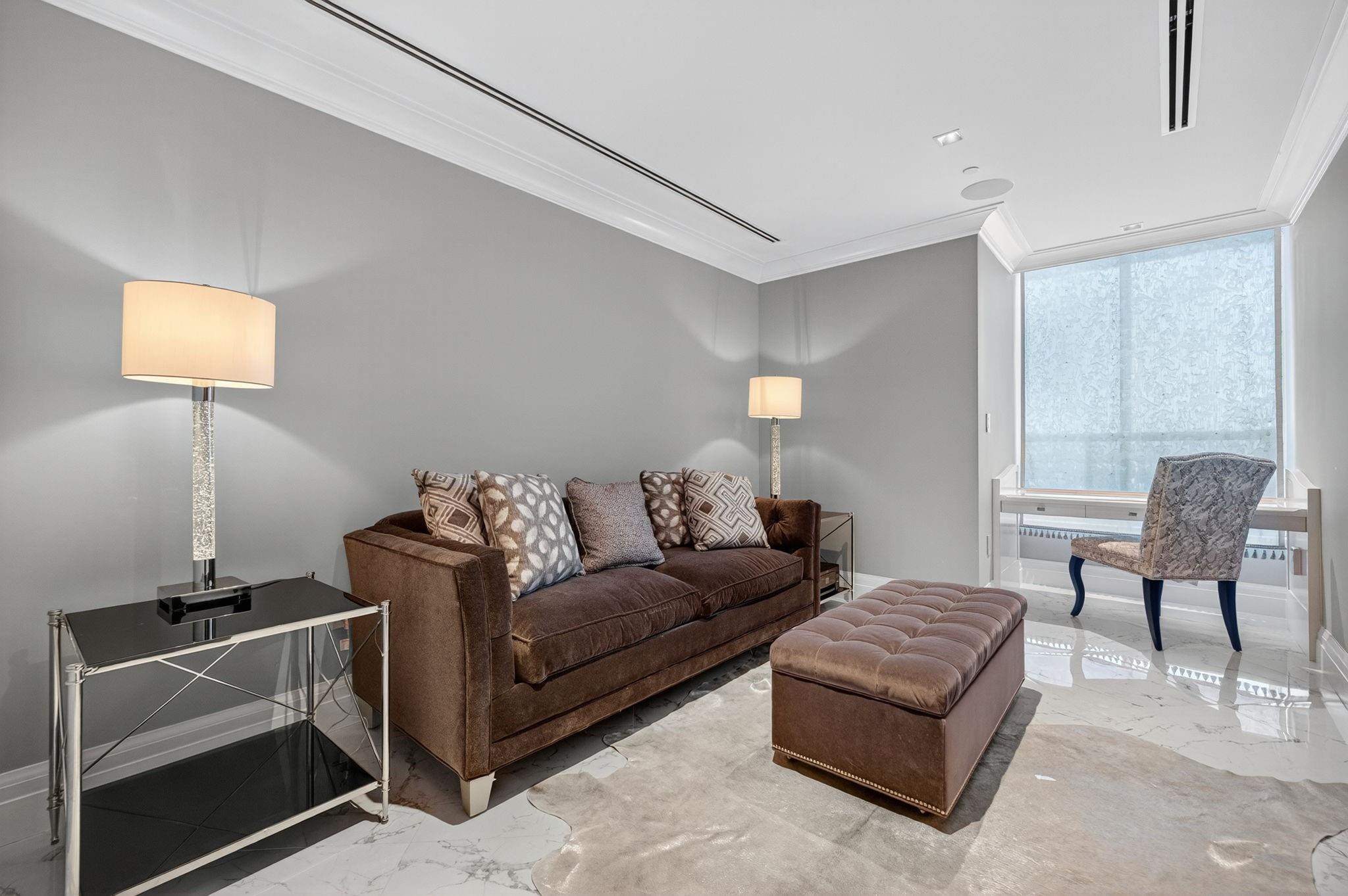 Ritz Carlton - Residential